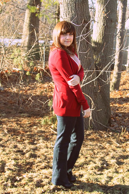 peach blouse, flare jeans, black wedges, maroon cardigan, gold necklaces