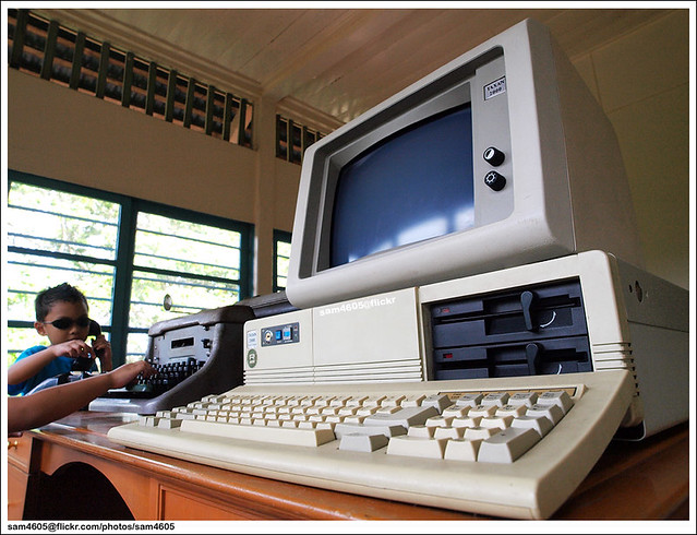 Komputer TAXAN 2000 @ Muzium Warisan Keningau