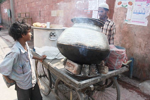 City Food – Haleem, Meena Bazaar