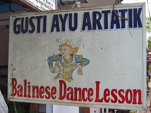 Gusti Ayu Artatik / Balinese Dance Lesson, Ubud