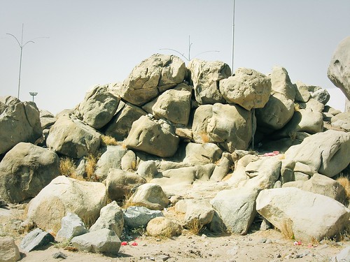 Arafat Mountain by aliabutaleb.