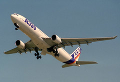 AIRBUS A330 A330-301 F-WWKA TLS 20/08/1993