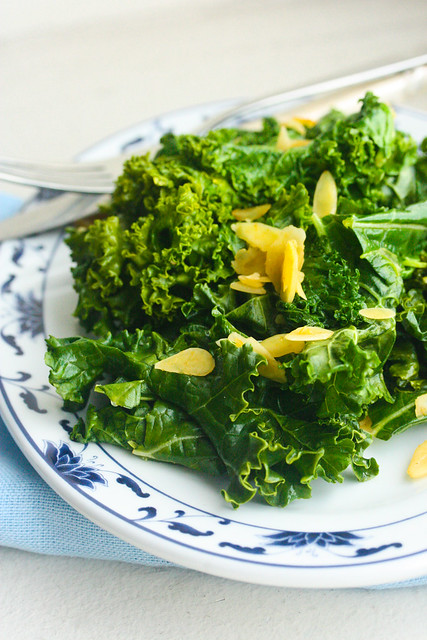 kale and almonds (1 of 1)