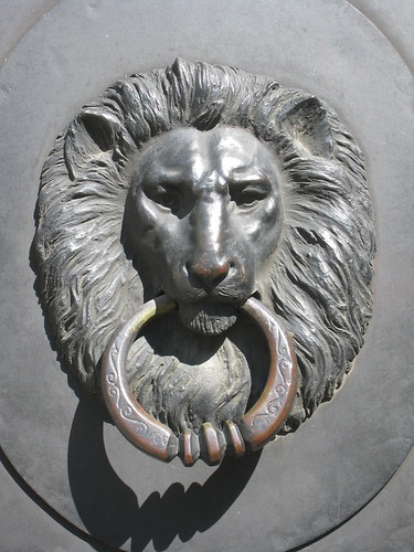 Another lion door knocker