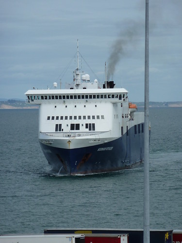 Norman Voyager arriving into Rosslare by despod