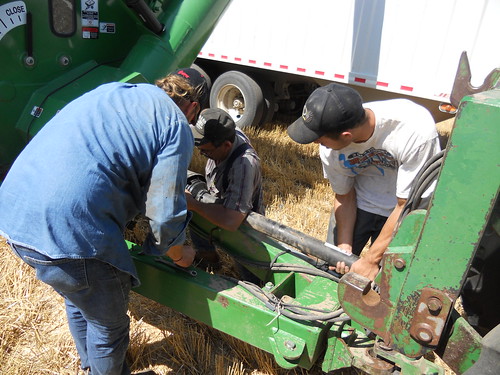 Fixing graincart