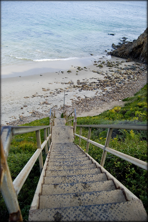 malibu-beach-steps