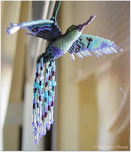 beaded hummingbird