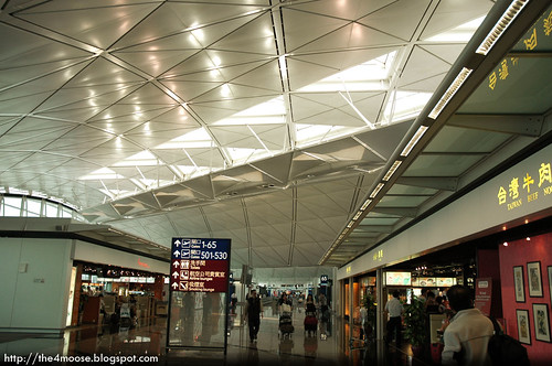 Hong Kong International Airport - Concourse Gates 1 - 65