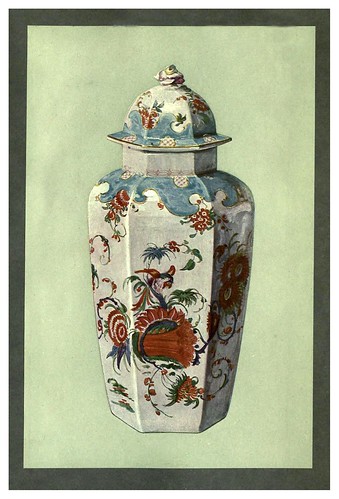 015-Florero, con tapa, de Worcester, cerca de 1760-A book of porcelain…1910-William Gibs