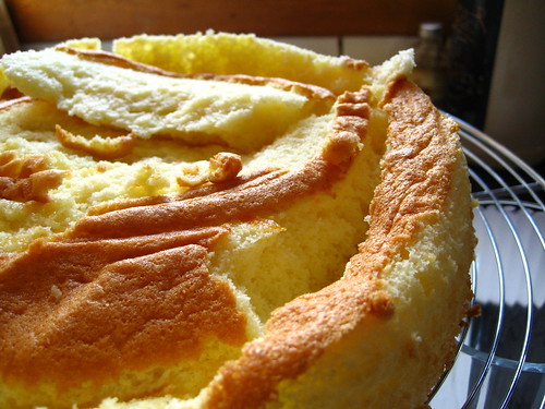 orange glow chiffon layer cake (fail)