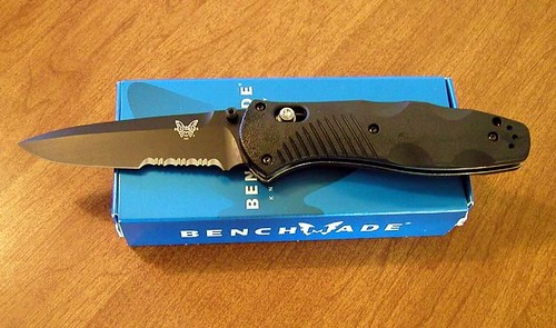Benchmade Barrage AXIS-Assisted 3.6" Black Combo Blade, Valox Handles
