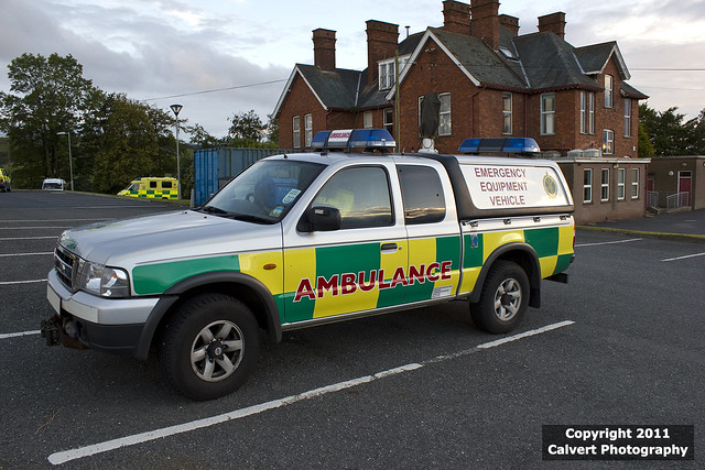 ambulance medical emergency medic paramedic battenburg 999 bluelights nias fordranger eev northernirelandambulanceservice emergencyequipmentvehicle