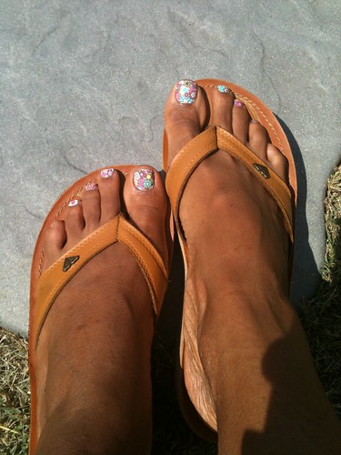 Salon Effects nail polish strips? Well, I finally did it! Summer feet!