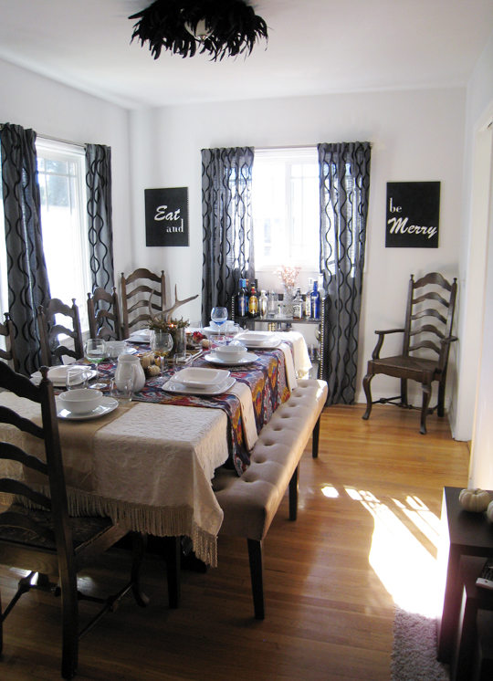thanksgiving tabletop+dining room+tables with benches+holiday table decorating+decorarting with ikat and antlers+DIY table