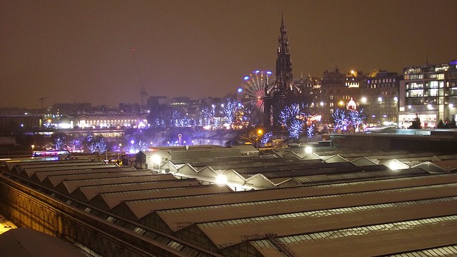 snowy Edinburgh from North Bridge 01