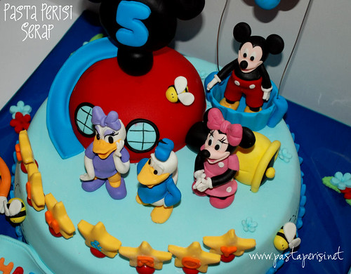 Mickey mouse clup house cakess