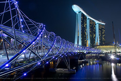 Helix Bridge & Marina Bay Sands by sherwin_tan