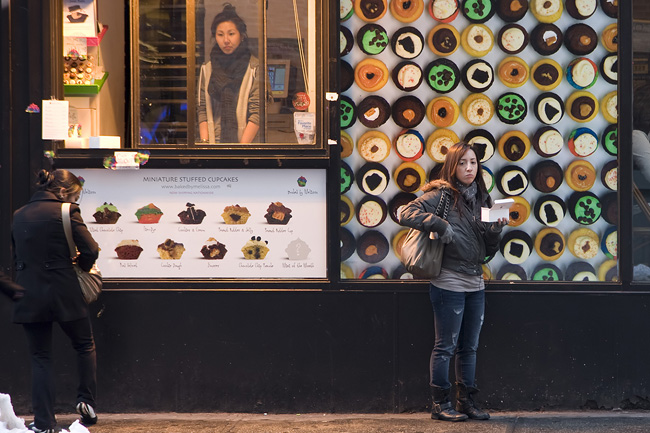 New York Portraits: Outside Baked by Melissa, in SoHo