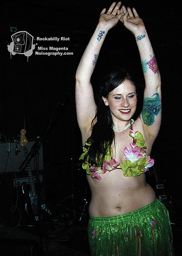Miss Magenta - Rockabilly Riot - April 30th 2011 - 02