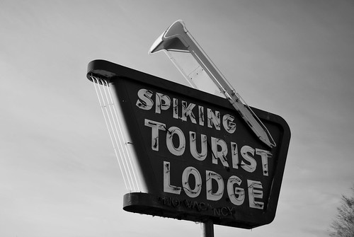 Spiking Tourist Lodge  by Dornoff Photography