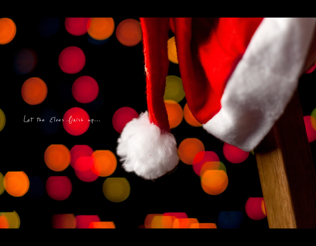 Day 125, 125/365, Project 365, Strobist, Bokeh, Westcott Apollo Softbox, PocketWizard, Pocket Wizard, Red, Santa, Elves, project365, Holiday, Spirit, Hat, Santa's Hat, Elves, Finish, done for the day, late, ourdailychallenge, spirit, 50mm, Sigma 50mm F1,4 EX DG HSM