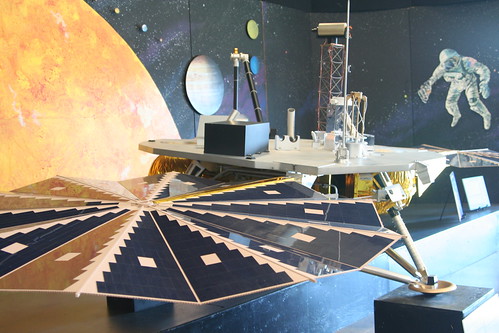 Phoenix Mars Lander Replica: Aerospace Museum of California