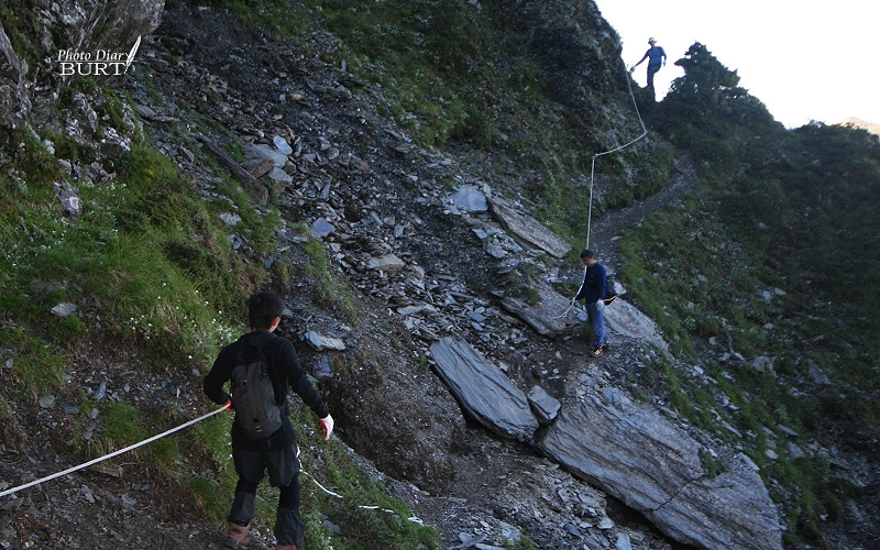 奇萊主峰下的崩坍危險地形