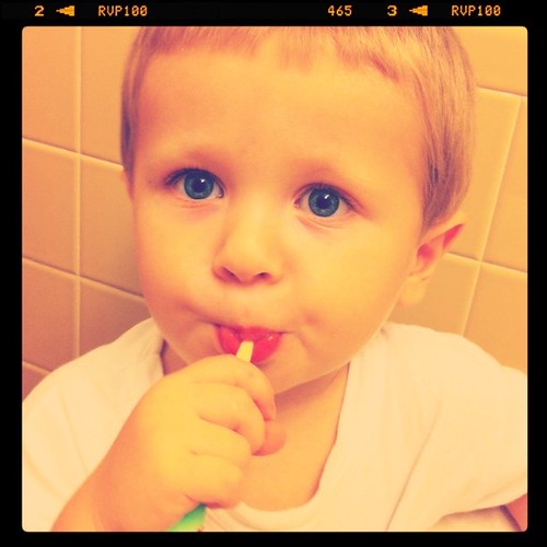 I'm so glad to have a kid who enjoys brushing his teeth. He is so enthusiastic about it too!