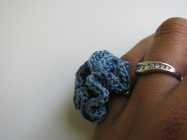 blooming crochet ring - blue grey