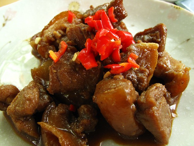 IMG_1517 01012011 Lunch , Stir fried wild boar meat with ginger slices and fermented beans  姜片、豆瓣酱炒山猪肉