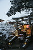 地主神社に降る雪