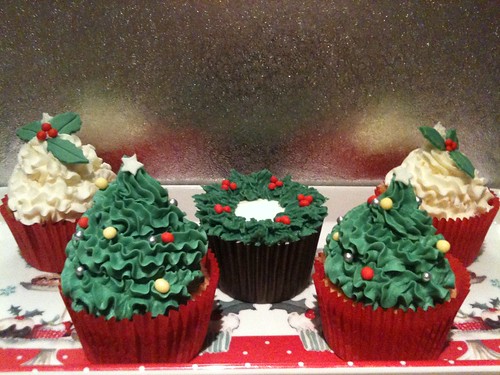 Christmas Cupcake Recipes and Ideas Red Velvet Mini Christmas Cupcakes 