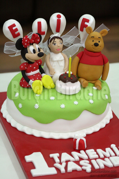 Minnie Mouse ve Winnie the Pooh 1