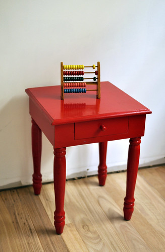 little red table