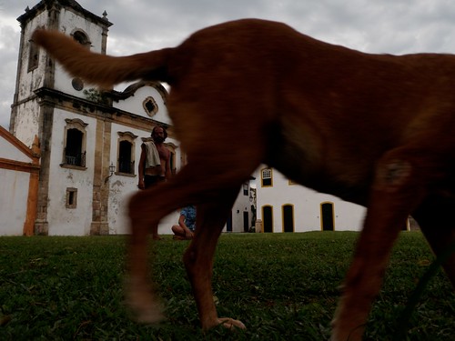 Photobomb at Igreja Santa Rita - Paraty, Brazil