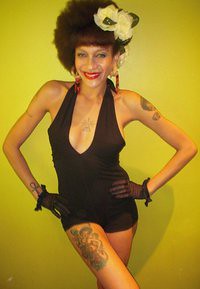 milio's hair pin-up show