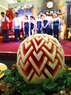 Choir with carved melon