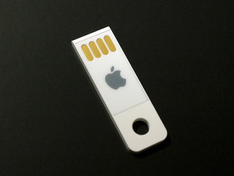 新MacBook Airの再インストール用USBメモリ
