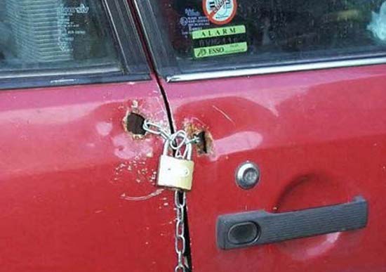 Red Car Lock Fail