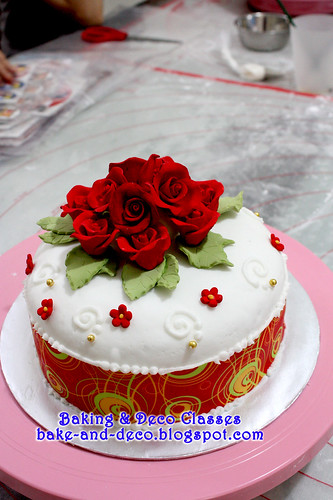 Batch 11 Dec 2010: Basic Fondant Wedding Cake