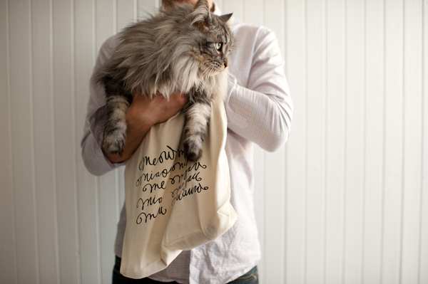 mea in a meow tote