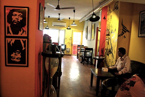 City Hangout – Flipside Café, Hauz Khas Village