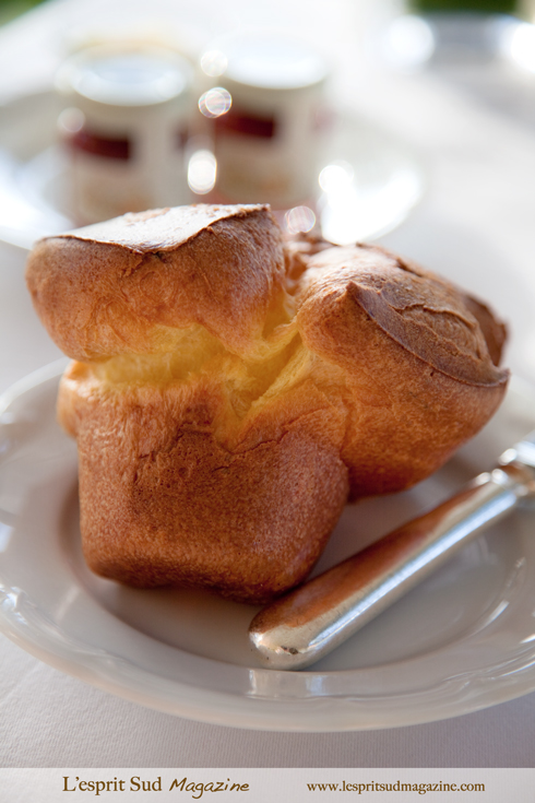 The famous Halekulani popover at Orchids restaurant