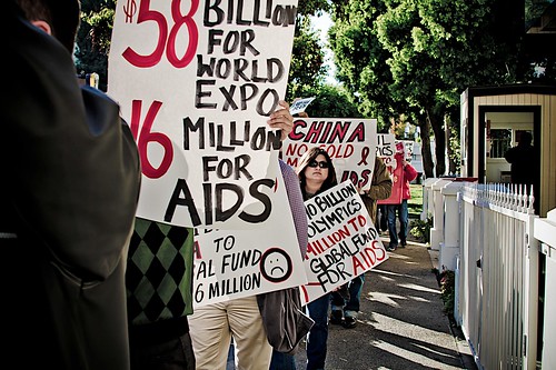China, Pay Your Fair Share on Global AIDS!
