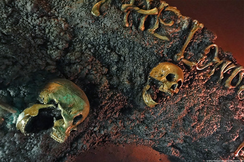 The Hole : Haunted Happening at The London Tombs