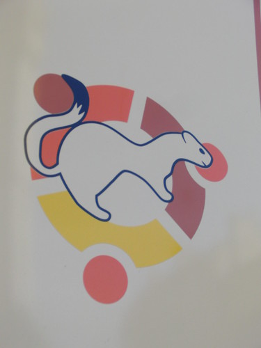 ubuntu??? en el logo de un restaurante tradicional