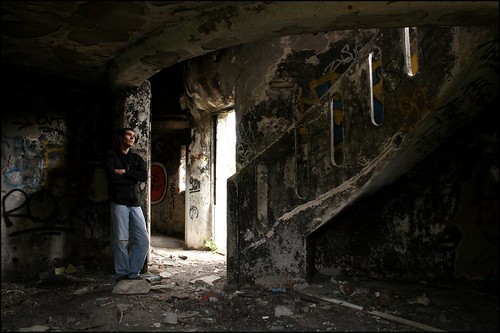Urban exploration at Issy-les-Moulineaux, France