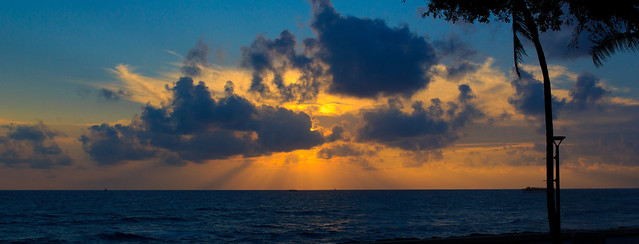 Kakaako Sunset Panorama desktop