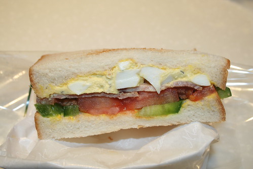 2011-02-18 - Paris Baguette - 02 - Bacon egg sandwich